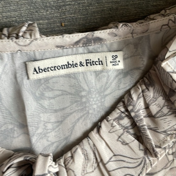 Abercrombie & Fitch Silk Floral Spaghetti Strap Dress White and Gray - Picture 8 of 10